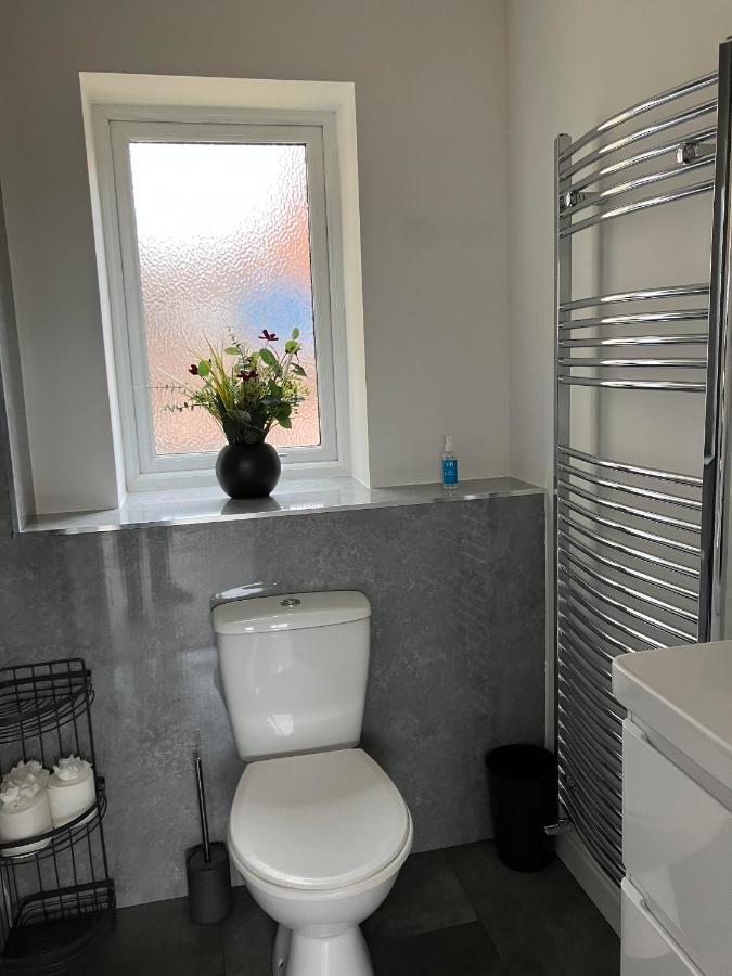Honeyberry Cottage -Part Of Alton Cottages Екстер'єр фото